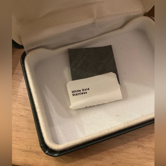 Engraveable Oval Pendant or Keychain by Walter E. Hayward NWT - Picture 4 of 7